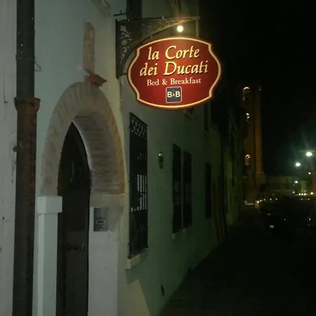 Oda ve Kahvaltı Corte Dei Ducati Comacchio